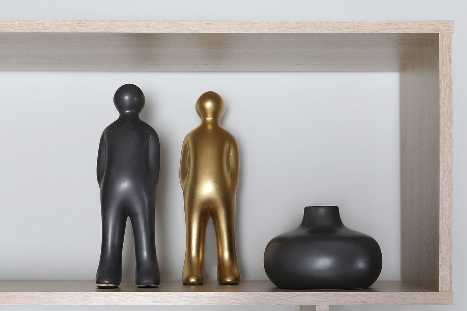 carreth-ceramic-candle-holder-