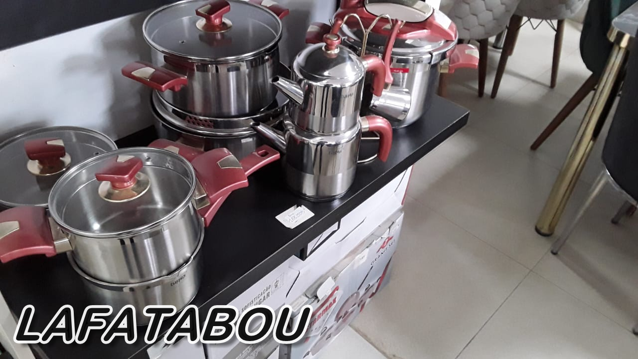 ensemble casseroles en argent