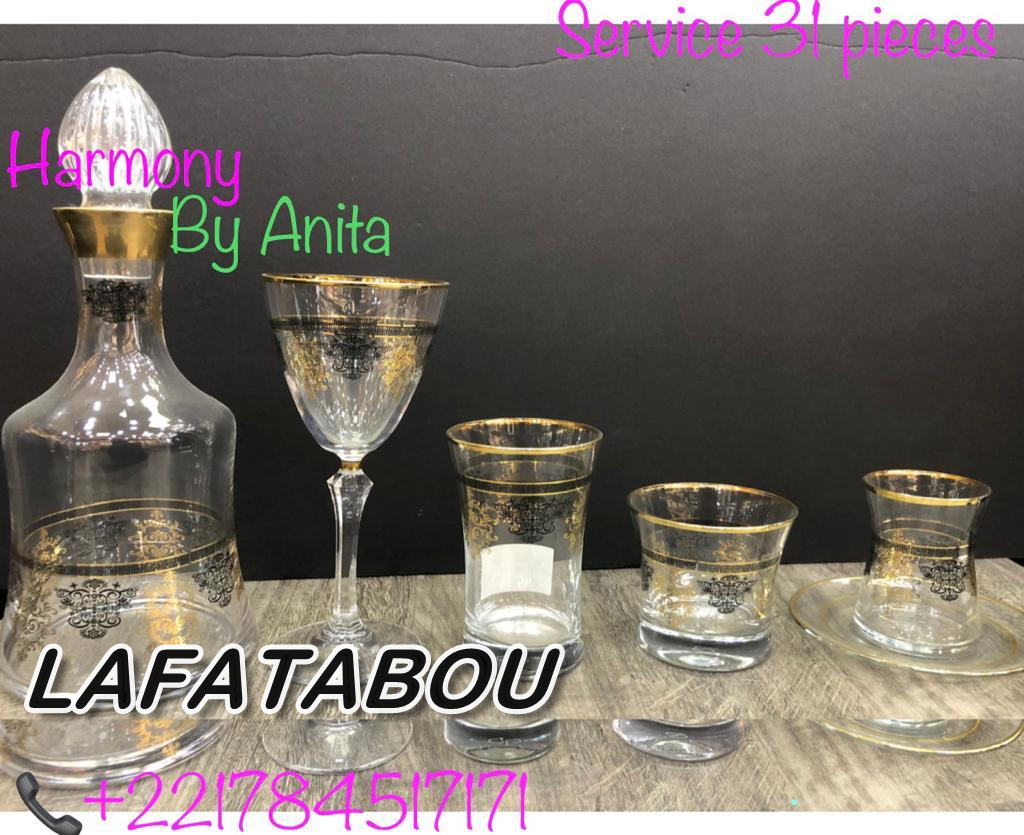 verres à bord doré
