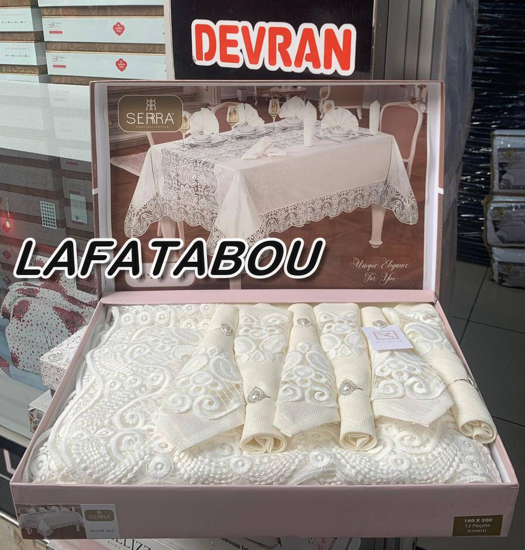 couvert en coton ornés