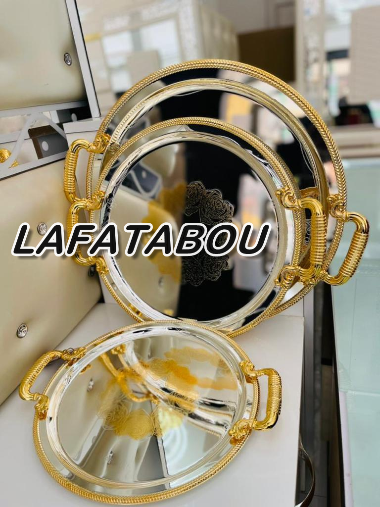 série de plateau doré