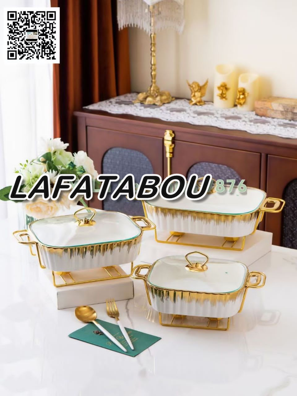 service d'assiettes doré